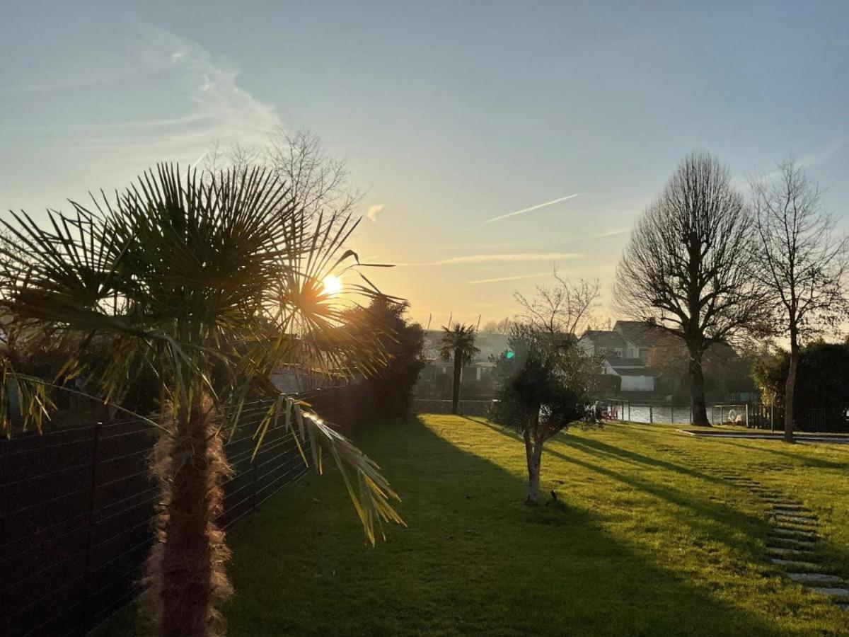 Bords De Sarthe Bed and Breakfast Le Mans Exteriör bild